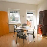 Bryza Homes - Linde - Parkplatz - Ahlbeck - Patio 제바트헤링스도르프