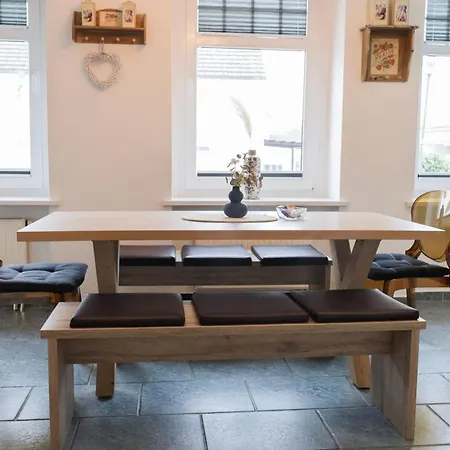 アパート Bryza Homes - Linde - Parkplatz - Ahlbeck - Patio ゼーバート・ヘリングスドルフ