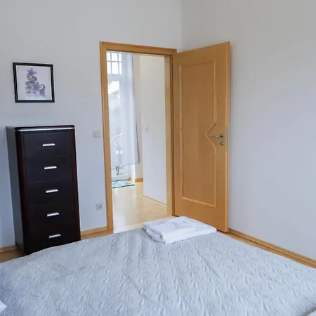 Bryza Homes - Linde - Parkplatz - Ahlbeck - Patio *