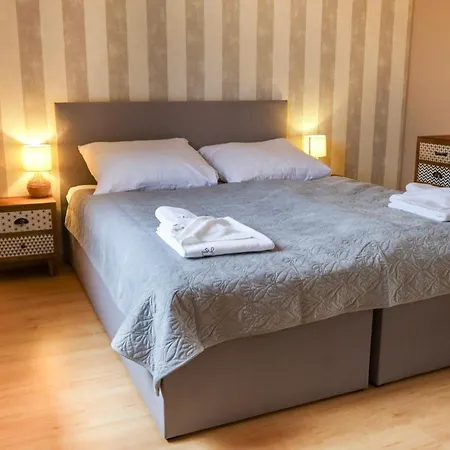Bryza Homes - Linde - Parkplatz - Ahlbeck - Patio *