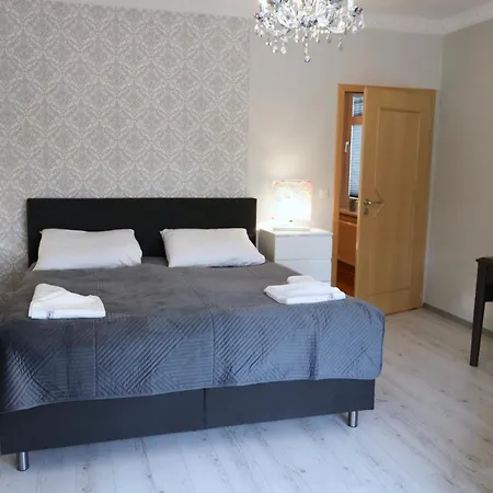 Bryza Homes - Linde - Parkplatz - Ahlbeck - Patio *