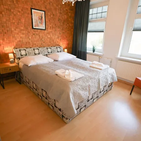 Bryza Homes - Linde - Parkplatz - Ahlbeck - Patio *