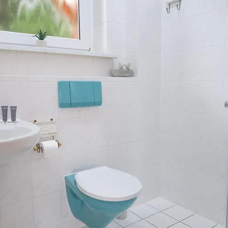 Bryza Homes - Linde - Parkplatz - Ahlbeck - Patio * Heringsdorf (Usedom)