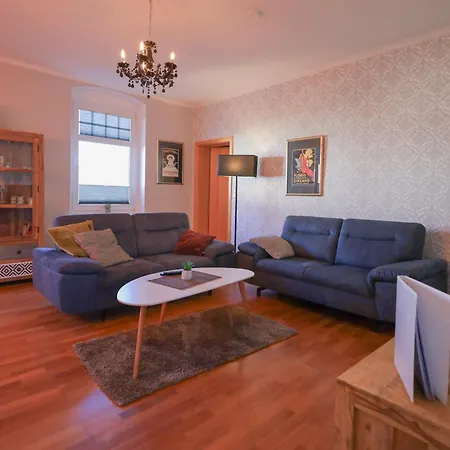 Bryza Homes - Linde - Parkplatz - Ahlbeck - Patio Heringsdorf (Usedom)