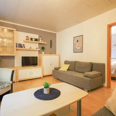 Bryza Homes - Linde - Parkplatz - Ahlbeck - Patio