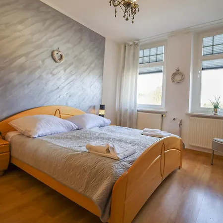 Bryza Homes - Linde - Parkplatz - Ahlbeck - Patio Lejlighed